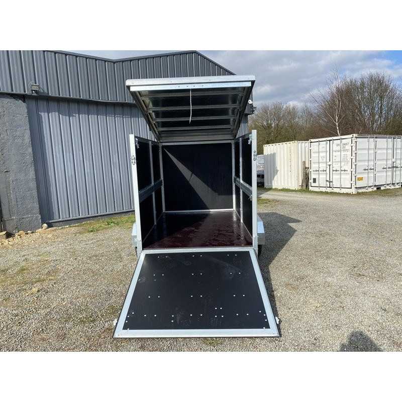 Remolque transportador JALON JCC750 con capacidad de carga de 750 kg