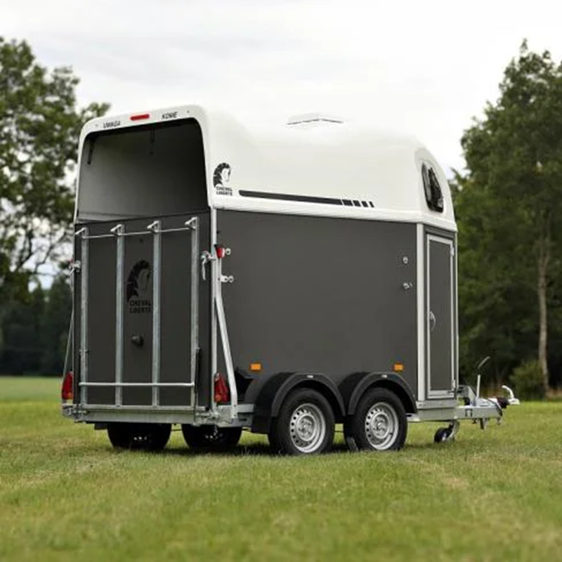 Remolque para caballos – Gold First Liberty Horse Van